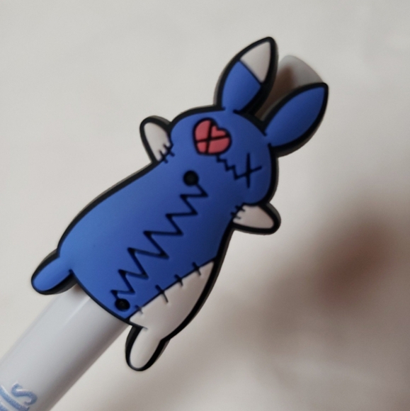 Plushie Dreadful Numb Bunny ink pen - Picture 2 of 5